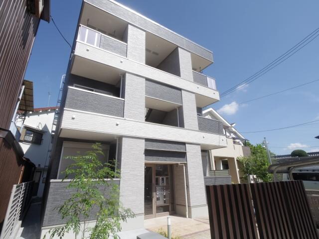 奈良県大和高田市三和町の物件外観写真