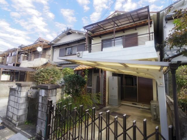 奈良県大和高田市蔵之宮町の物件外観写真