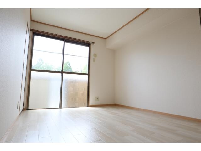 奈良県桜井市大字川合ハイツ 2階の物件内観写真