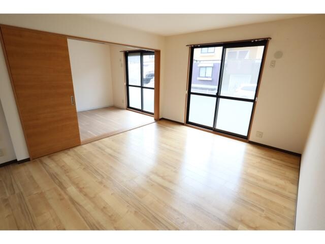 奈良県桜井市大字生田ハイツ 1階の物件内観写真