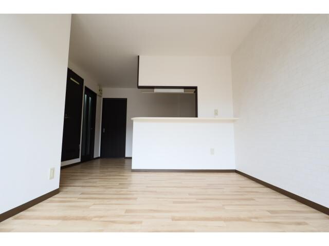 奈良県桜井市大字生田ハイツ 2階の物件内観写真