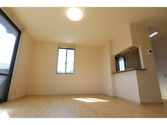 奈良県桜井市大字外山ハイツ 2階の物件内観写真