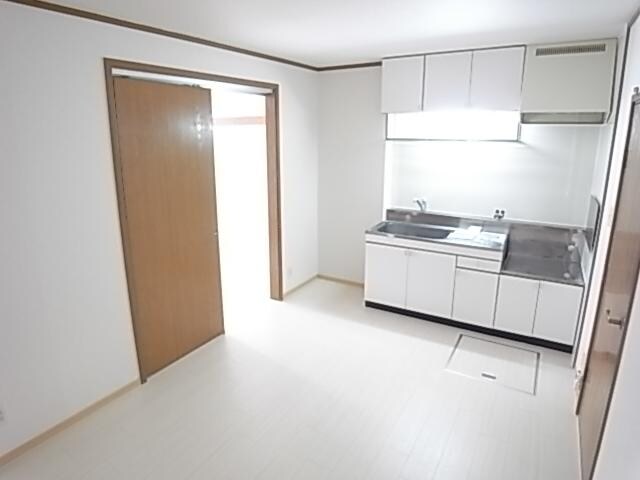 奈良県桜井市大字東新堂コーポ 1階の物件内観写真