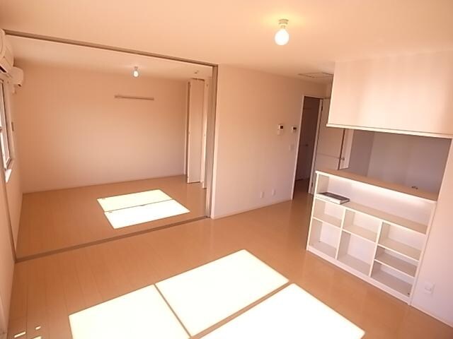 奈良県桜井市大字粟殿ハイツ 2階の物件内観写真