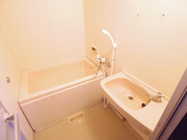 天理駅 バス8分  乙木口下車：停歩5分 2階の物件内観写真