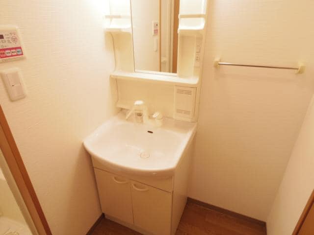 天理駅 バス10分  国道櫟本下車：停歩2分 1階の物件内観写真