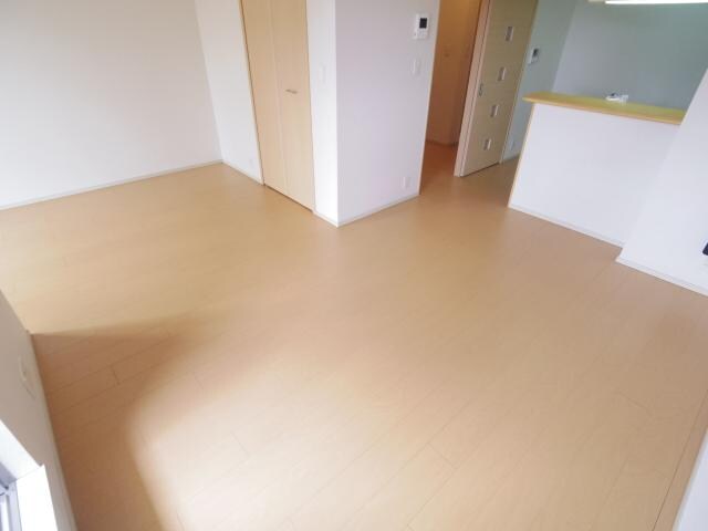 奈良県天理市田部町コーポ 2階の物件内観写真