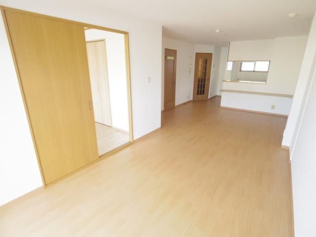 奈良県天理市前栽町マンション 3階の物件内観写真