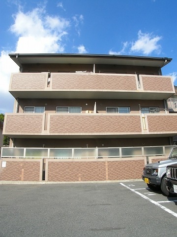 ボヌール鶴見の物件外観写真