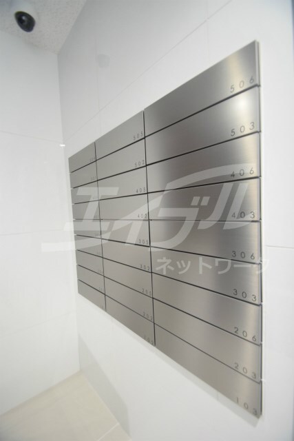 プレシャス中宮の物件外観写真