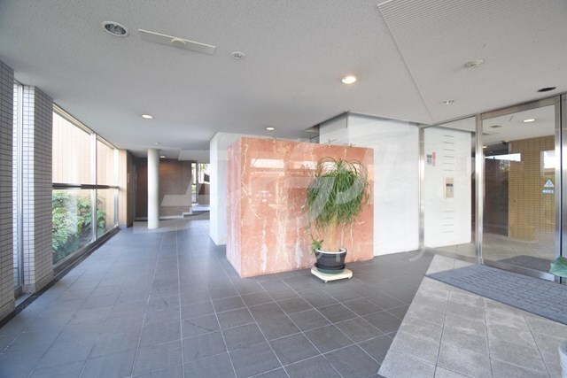 グラン・シャリオの物件外観写真