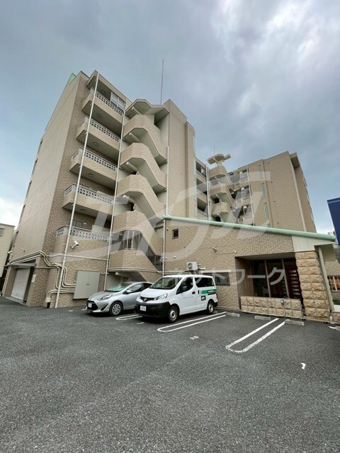 レクシア鶴見の物件外観写真