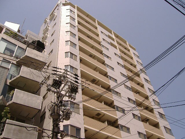 アーデンタワー北堀江の物件外観写真