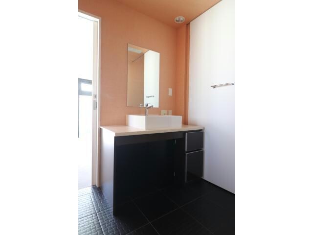 WOB　NISHIUMEDAの物件内観写真