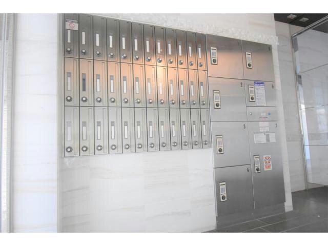 オアシス梅田の物件外観写真