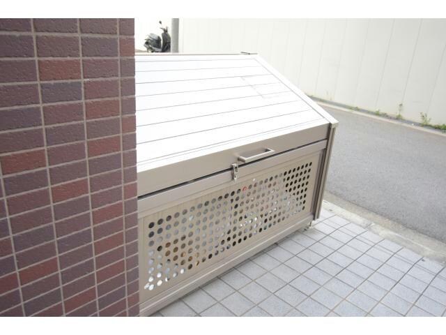 オアシス梅田の物件外観写真