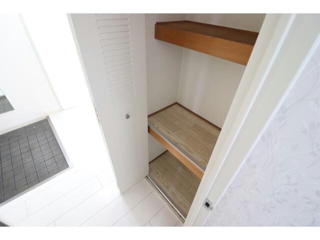 ロベリア弐番館の物件内観写真