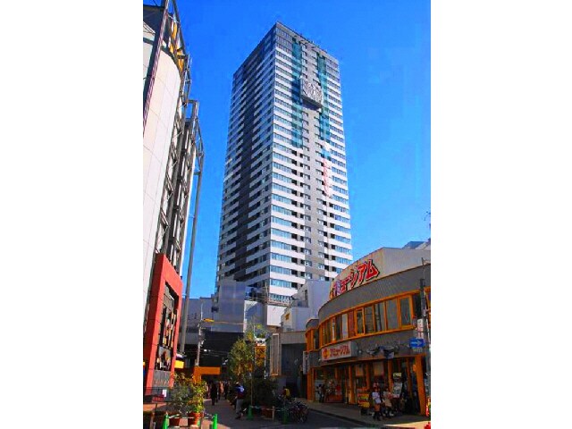 ジオグランデ梅田の物件外観写真