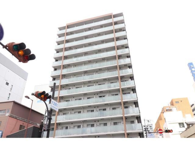 JMFレジデンス大阪福島の物件外観写真