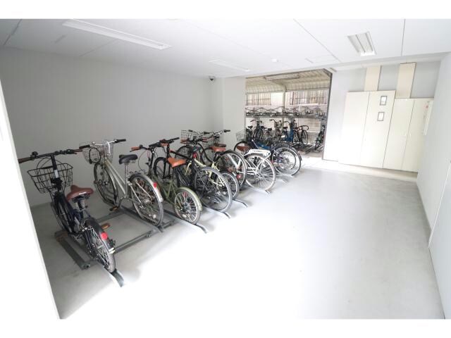 JMFレジデンス大阪福島の物件外観写真