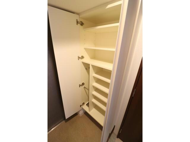 JMFレジデンス大阪福島の物件内観写真