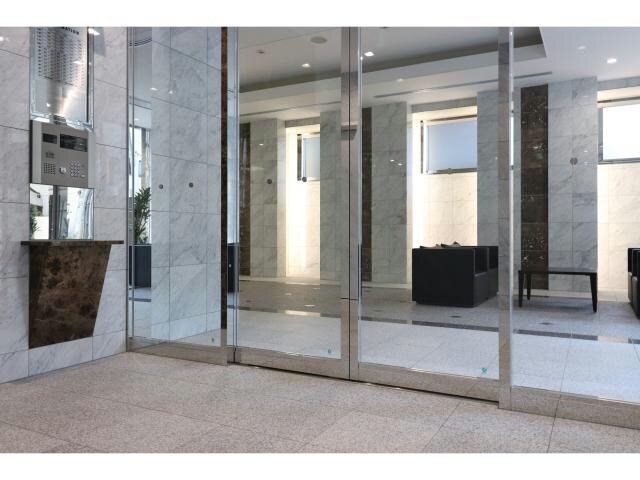 リーガル四ツ橋立売堀Ⅱの物件外観写真