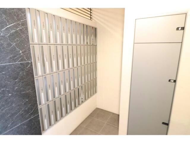 プレサンス本町ジョイスの物件外観写真