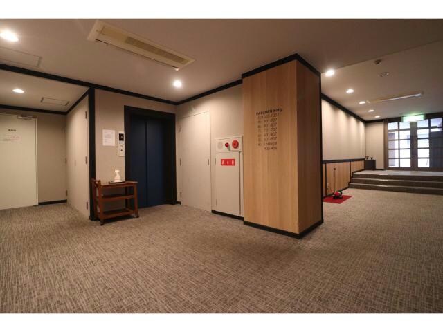 ラクメンビルの物件外観写真