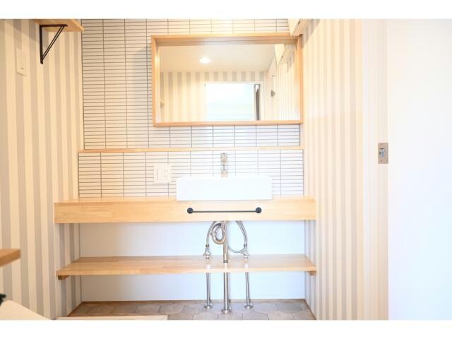 ラクメンビルの物件内観写真