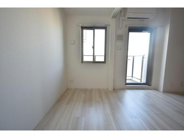 アプリーレ西本町の物件内観写真