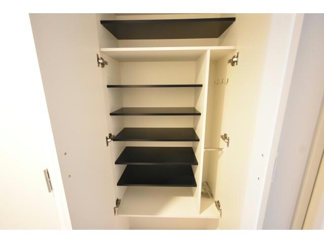 アプリーレ西本町の物件内観写真