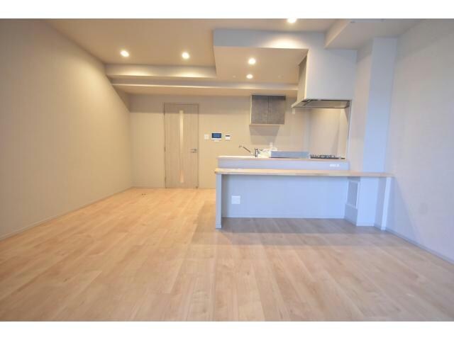 スプランディッド福島WESTの物件内観写真