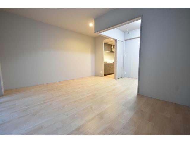 スプランディッド福島WESTの物件内観写真