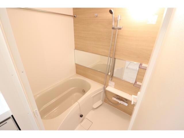 シーズンフラッツ梅田NORTHの物件内観写真