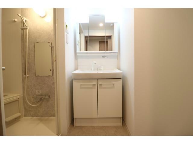 アヴェニール中崎の物件内観写真