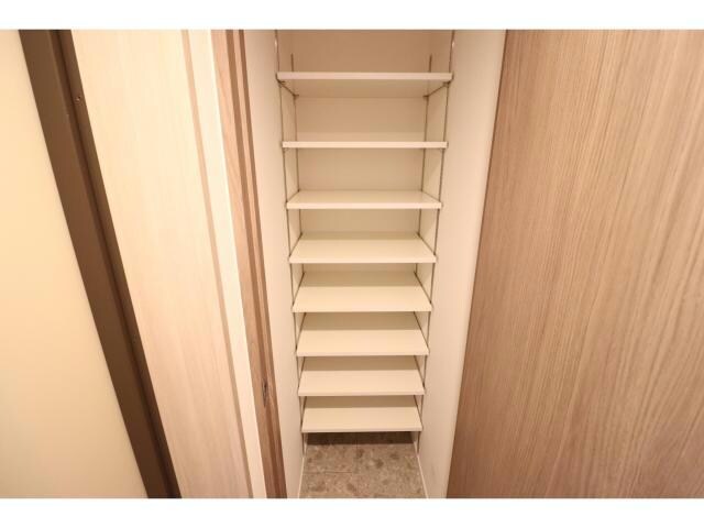 アヴェニール中崎の物件内観写真