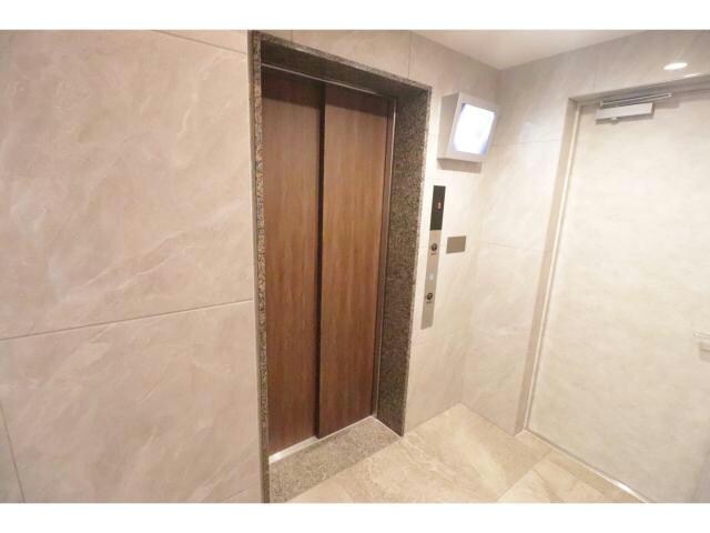 Alivis福島海老江の物件外観写真