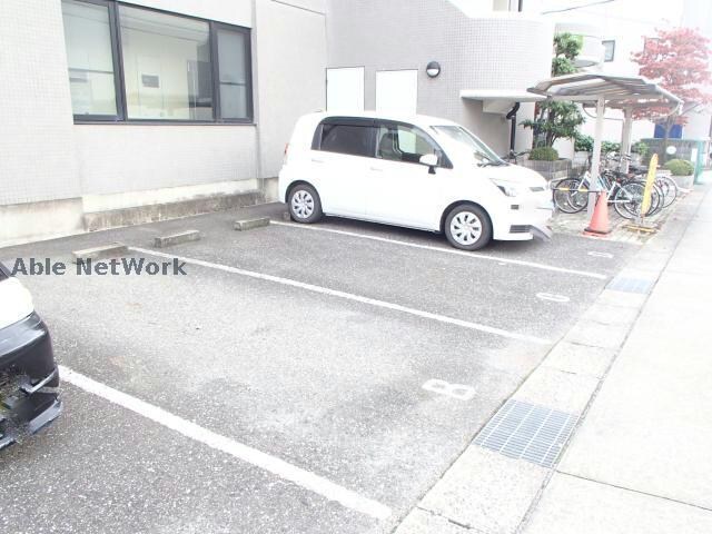 ラ･メゾン･メルヴェイユの物件外観写真