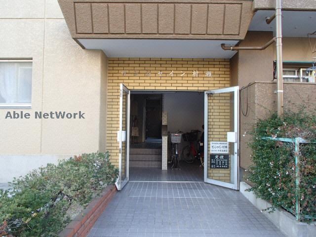 サンシャイン村瀬の物件外観写真