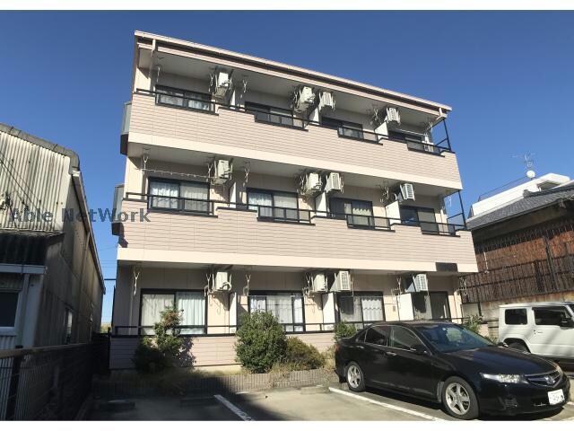 グランドゥールYAMADAの物件外観写真