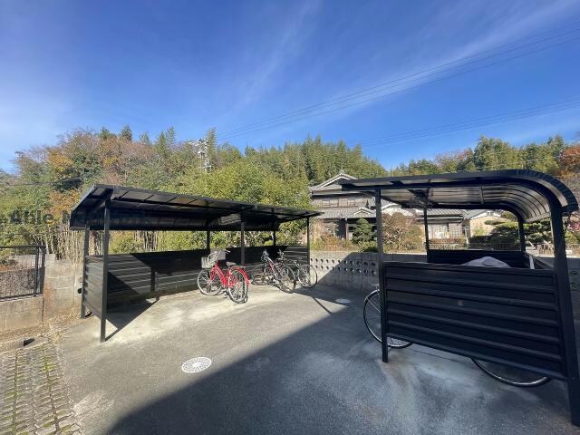 オアシス荒池の物件外観写真