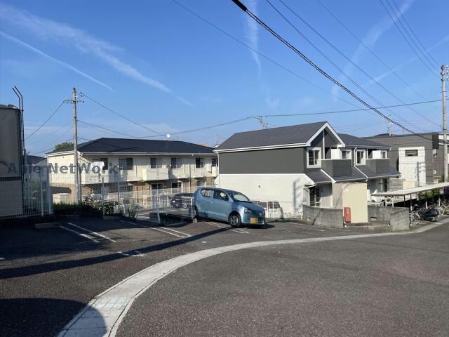 サフィニアガーデンB棟の物件外観写真