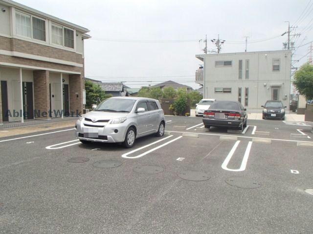 カトル セゾンの物件外観写真