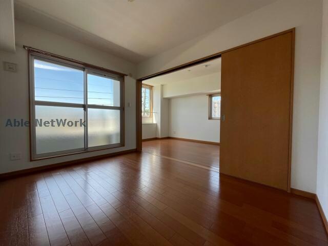 Tiffanyの物件内観写真