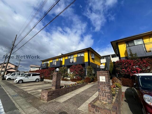 ビーライン三好ヶ丘 A棟の物件外観写真