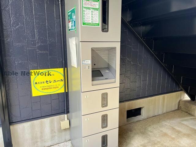 ビーライン三好ヶ丘 A棟の物件外観写真