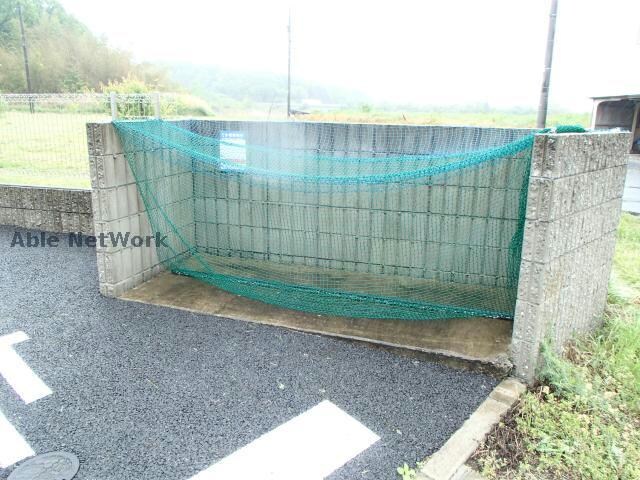 綱理ハウスの物件外観写真