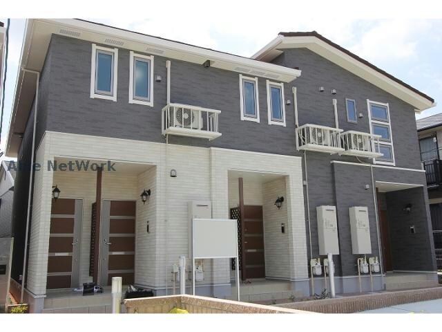 ラパン　ノアールの物件外観写真