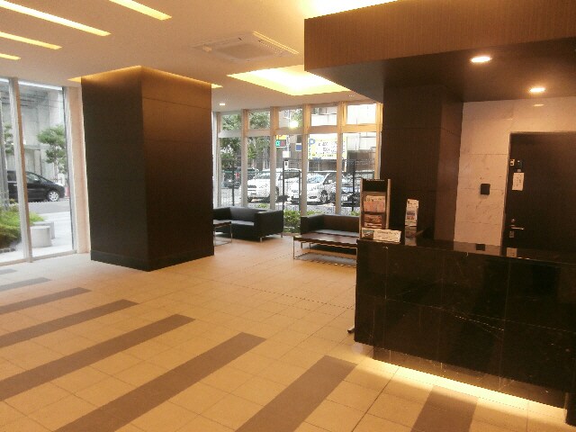 プレサンスタワー北浜の物件外観写真