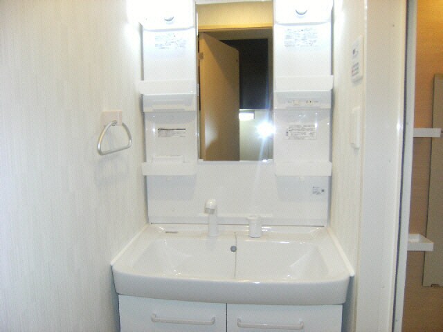 心斎橋駅 徒歩3分 3階の物件内観写真